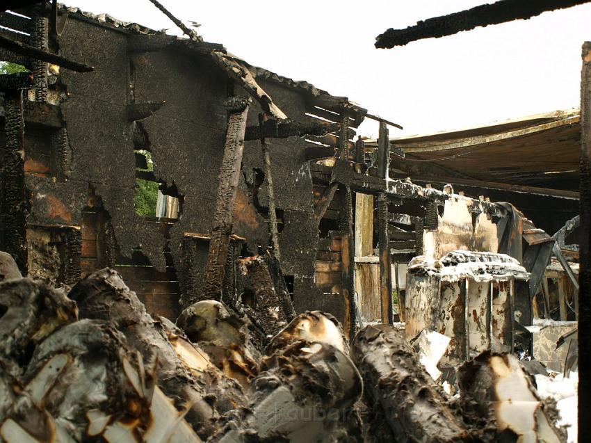 Feuer Halle Siegburg Gewerbegebiet Zange P156.JPG